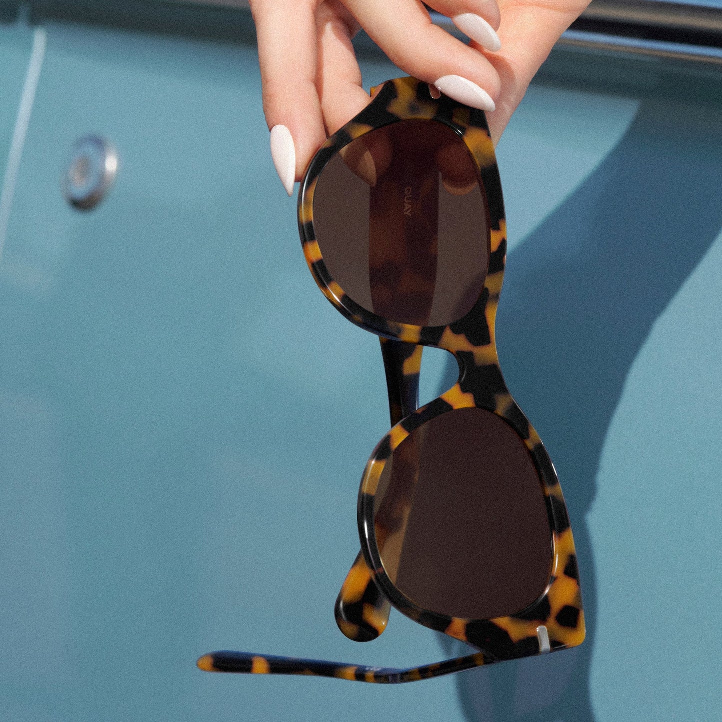 Chit Chat Quay Sun Glasses